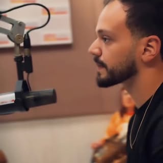 Relembrando o dia em que fui à rádio falar com Leão Lobo sobre beleza masculina.