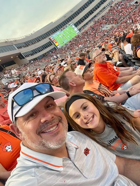 Busy, hot, FUN weekend!!🧡🖤