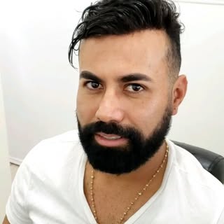 Ed! Gran cambio!👌😃
.
Corte Laterales 👍 
Delineado Barba 👍 
Corte de Cabello 👍 
Simetría y Altur