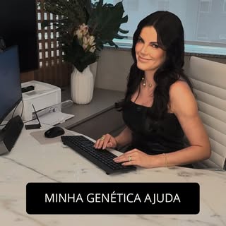 Genética até ajuda. 
Mas não segura sozinha o que os anos fazem.

Quem envelhece bem raramente fez i