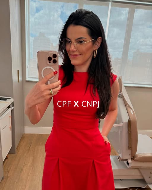 CPF ou CNPJ. 

São duas versões, mas sempre entregando o melhor de mim. 

Parece diferente, mas no f