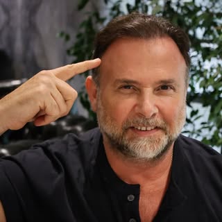 Op. Dr. Kerem Bıkmaz shares his experience and satisfaction with the hair transplant process. 🧑‍⚕️✨
