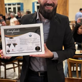 Hoje eu quero compartilhar uma conquista muito especial com vocês… 

Fui eleito como um dos Melhores