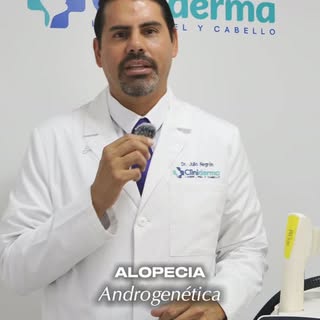 La caída del cabello no siempre comienza con zonas vacías. Muchas veces, el primer signo es un cabel
