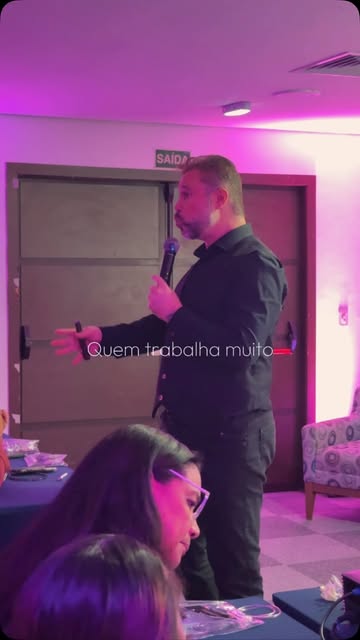 “Quem trabalha muito acaba tendo sorte.” 💪

Celso Martins Júnior contou uma verdade dura: quando a 