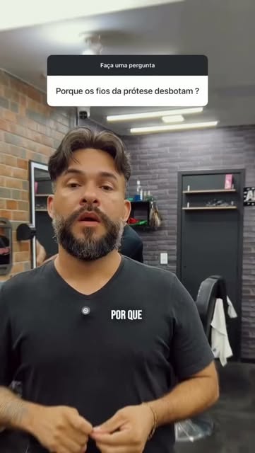 Por que os fios da prótese capilar desbotam e perdem o brilho tão rápido?

Diferente do cabelo natur
