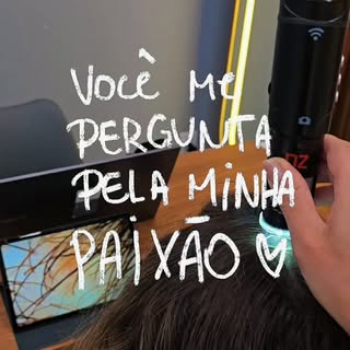 Minha paixão se divide entre a sala de aula, a tricologia e o meu próximo destino de viagem. 

É a c