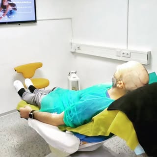 Noch nie war ein medizinischer Eingriff so entspannend.
.
.
.
#haartransplantation #hairtransplantat