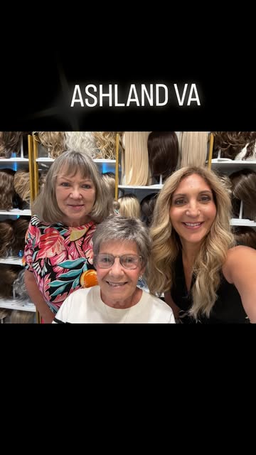 Saturday’s “Winner”~
 🌟 In Petite by Rachel Welch
 🌟 Gradient Smoked Walnut
 🌟 804 516-4751 For P