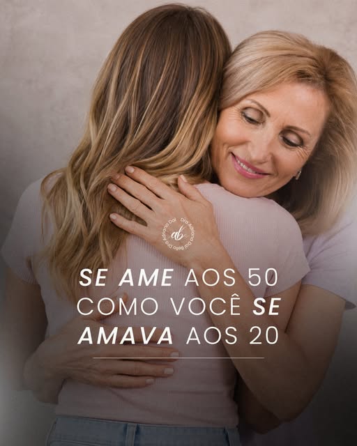 Se amar aos 50 como você se amava aos 20 não significa querer ter a mesma aparência.

Significa recu