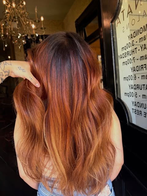 copper season has arrived 🍁 by @hairgodess_haley !! 

#renatasalons #copperhair #renatahairco #fall