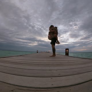 IO e TE in ogni luogo, sempre ❤️
#maldives #funislandresort #love#italiancople