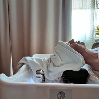 💆🏽‍♀️Błogość • Ukojenie • Spokój • Piękne włosy • oczyszczona i lekka skóra głowy 🫧 Słowa i odczu