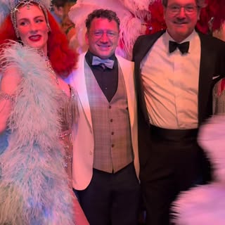 And just like that… the new ISHRS President, Dr. Conradin von Albertini, and World Congress Chair Ri