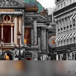 Opéra Garnier:  1/2 #operagarnier #operadeparis #facade #instaart #artofvisuals #urbandesign #artisa
