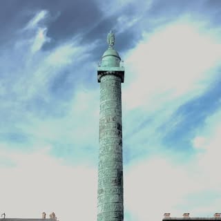 Paris 
Paris…