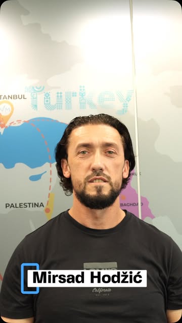Tačno godinu dana od transplantacije!

Naš Mirsad danas slavi 12 mjeseci od transplantacije kose, a 