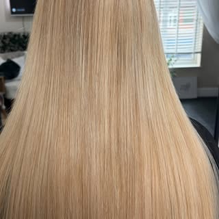 Hair Before ➡️ Hair with fresh colour & extensions 

#hairextensionsnottingham #hairtransformation