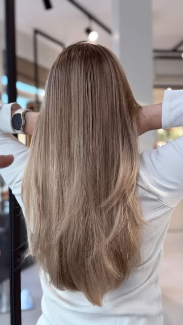 Koloryzacja kreatywna

#airtouch #poznan ##fryzjer #blond