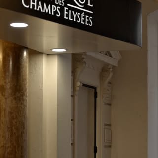 C’est toujours un véritable plaisir de partager ma passion et ma profession : la tricopigmentation.
