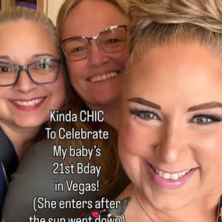 My BABY turned 21. 

My BABY wanted to celebrate in Vegas. 

So Celebrate in Vegas, we did. 

Becaus