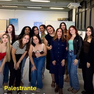 Durante essa aula incrível na @unipararaquara, trabalhamos a análise das cores como ferramenta estra