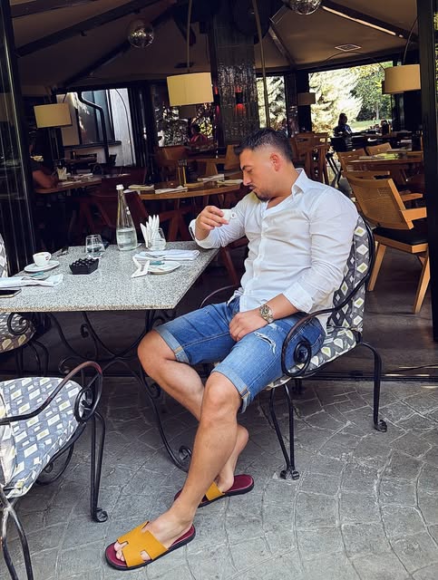 Mirëmengjes 🌻 / Günaydın … se edhe pak ka diqka te re 💎

  Rizza Ring is Loading 🤑 
 
Faleminderi