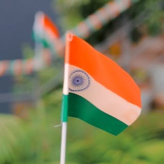 Join Skinaa Clinic in spreading patriotic joy this Independence Day 2023! 🇮🇳 Let's cherish the spi