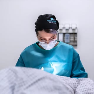 Hallo zusammen, ich stelle mich gerne einmal vor: 

Ich heiße Nükhet Taylan und bin die Geschäftsfüh