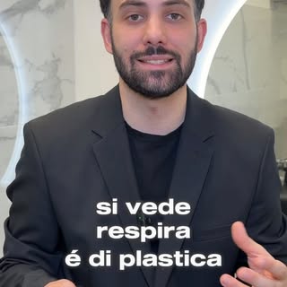 Spesso qui in studio mi chiedete se la protesi per capelli respiri, si veda o sia di plastica…

L’im