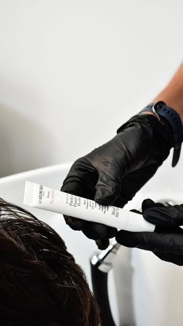 ✨️ NEW Personalised Scalp-Care Consultations ✨

Imagine sitting down with someone who can tell you e