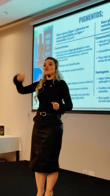 Mais um evento incrível que tive a honra de palestrar sobre intercorrências na micropigmentação capi
