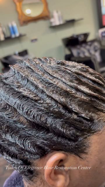 🌊✨ Waves on WAVES!
There’s just something about a fresh finger wave that hits different. 😍
Classic