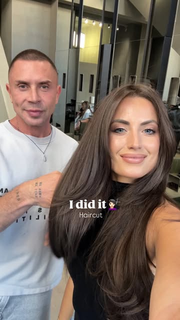 Po roku zapuszczania włosów przyszedł czas, żeby nieco odświeżyć fryzurę i nadać jej lekkości.. 🤍💇