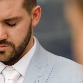 Votos quando feitos com o coração transcende a própria palavra. 

#wedding #votos #votosdecasamento 