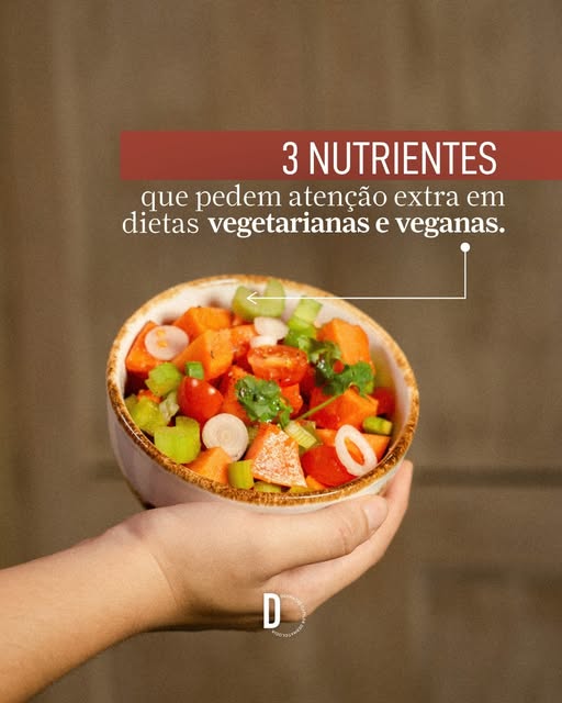 A alimentação também participa do ciclo de crescimento dos cabelos, e algumas escolhas alimentares m