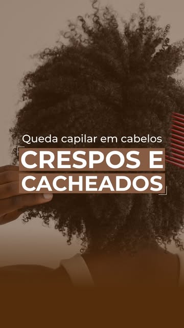 Cabelos crespos e cacheados possuem características estruturais que exigem uma avaliação cuidadosa. 