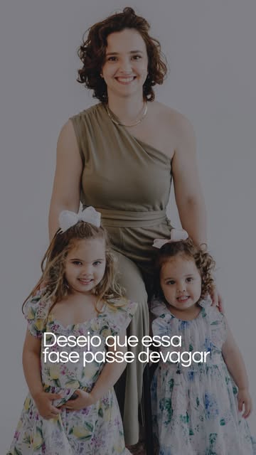 Nossas noites são assim: juntinhas, entre livros, histórias e cabaninhas. 🤍

Desejo que essa fase p