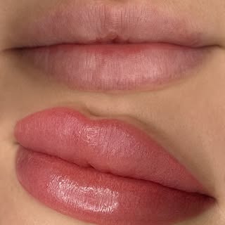 Bigger lips with lip blush?! YES, it can be done! 👄

Notice how light this client’s natural lip bor