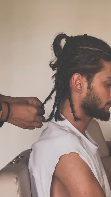 Just neat parting with that scalp-clean, fresh-braid precision ✨

Rate these braids 1-10

Follow - @