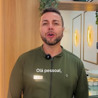 Por muito tempo, o Sr. Odir lidou com algo que muita gente conhece bem: ver o cabelo cair aos poucos