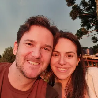 Hoje o dia é dedicado a ela, à minha parceira de vida, de  trilhas,  escaladas, de resgate e de fuga
