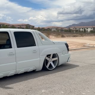 Another one!!

#accuair #baggedtruck #truckingmagazine