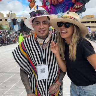Gracias a nuestros artistas por hacer el mejor carnaval del mundo! 
Esto es el desfile del 6 de ener