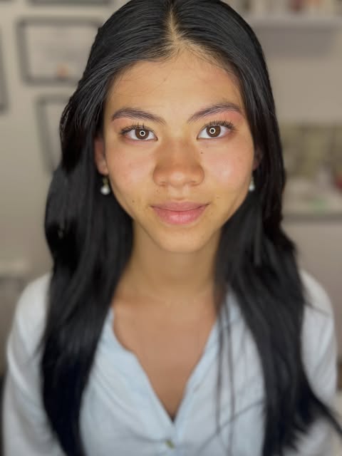 Unas cejas bonitas, naturales y en armonía con su rostro 🤍

El cambio es brutal❤️ 

#micropigmentac