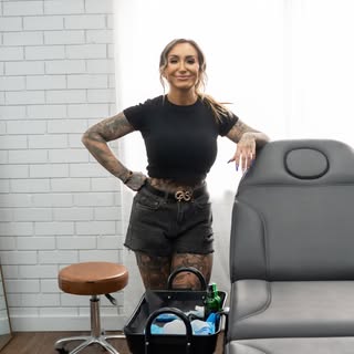 Gday! For those who are new here - I’m Bianca, the artist behind Central Coast Scalp.

I’ve been cos