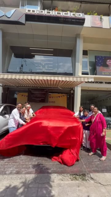 Officially entering our electric era ⚡
✨ Finally welcoming our new Mahindra XEV 9E into the family �