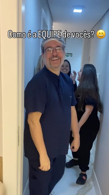 Me conta aí, como é no trabalho de vocês! 😄😄😄