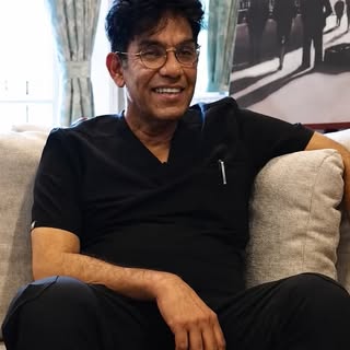 Meet Dr Mir Malkani, one of the skilled hair transplant surgeons at Wimpole.

With a passion for res