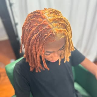 When you decide that you are ready to color your locs, you want to make sure you’re working with a s